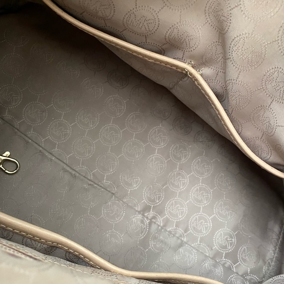 Michael Kors Medium Chain Grayson Beige Satchel Bag - Picture 5 of 7